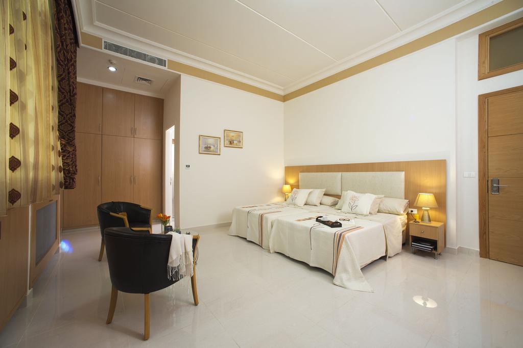 Liqaa Hotel 4*